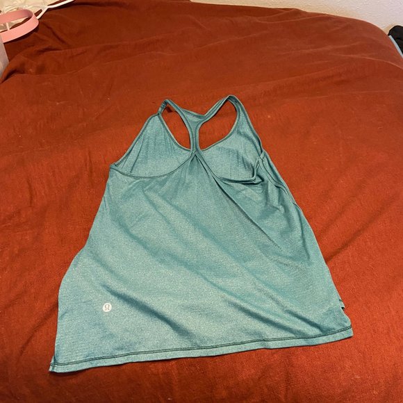 Lululemon workout top - Picture 4 of 4